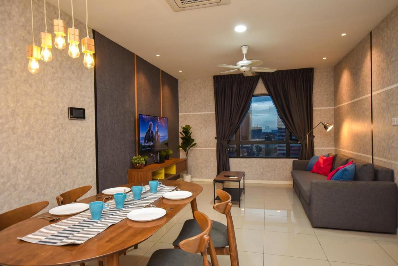 Suasana Residence By Nest Home Johor Bahru Bagian luar foto