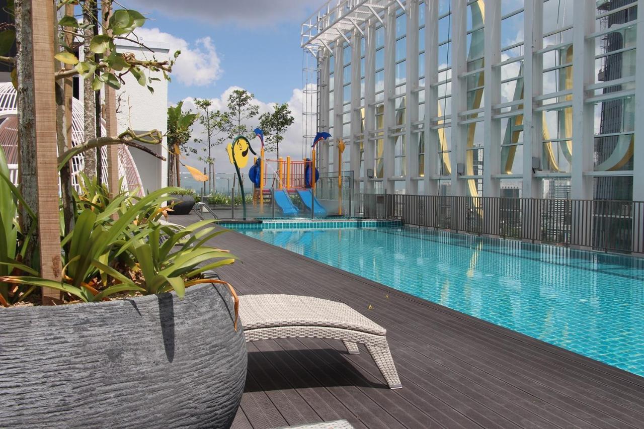 Suasana Residence By Nest Home Johor Bahru Bagian luar foto